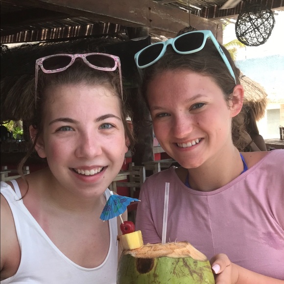 Meet your Posher, Victoria - Picture 1 of 1